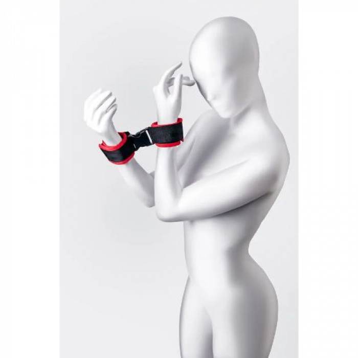 Anonymo Handcuffs Velor for a secure and soft hold! - Image 8